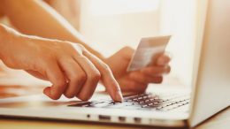 PRESSEMEDDELELSE Sidste udkald for netbutikker for at leve op til nye EU regler om sikker betaling